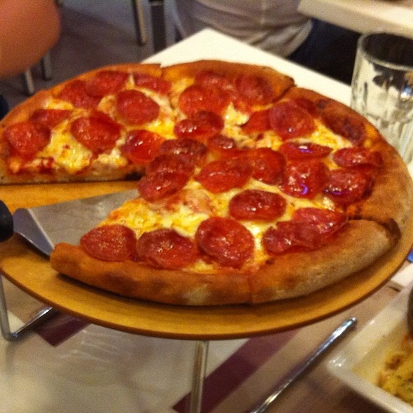PAPA JOHN'S,    "Pepperoni Pizza",   , 14 