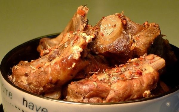 Витамины в Свинина, свежая, средняя часть филе , с костью, отделенное постное мясо, жареная