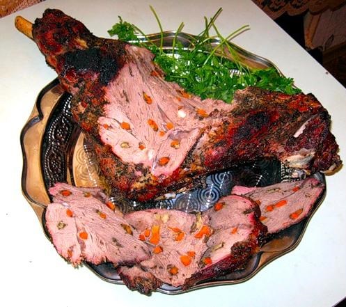 Говядина отборная, цельное бедро, мясо с жиром убранным до уровня1/8", жареная
